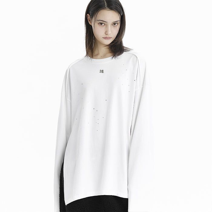 HOLY NUMBER 7(ホーリーナンバーセブン)の「Incision Decky cubic oversized fit long-sleeved T-shirt_WHITE(Tops)」