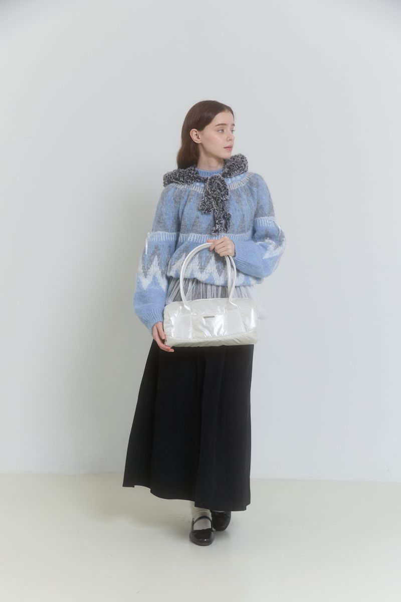 WINTER HUG PADDED BAG