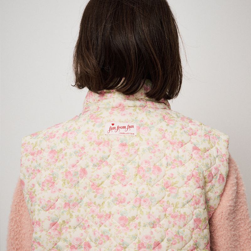 FLORAL PEDDING VEST, CREAM