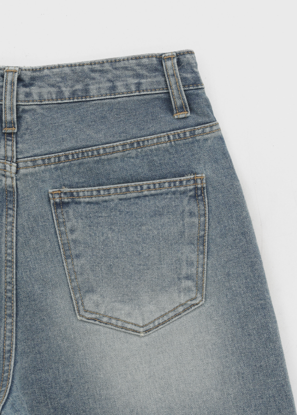 [B-DENIM] ESSENTIAL HALF SHORTS 040