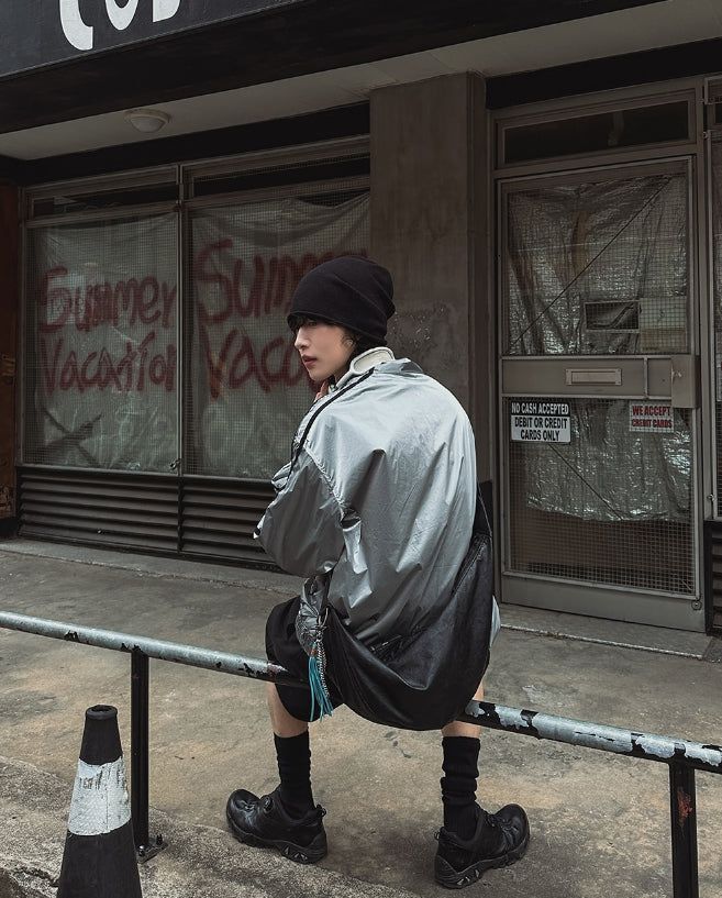 Growing taping track jacket