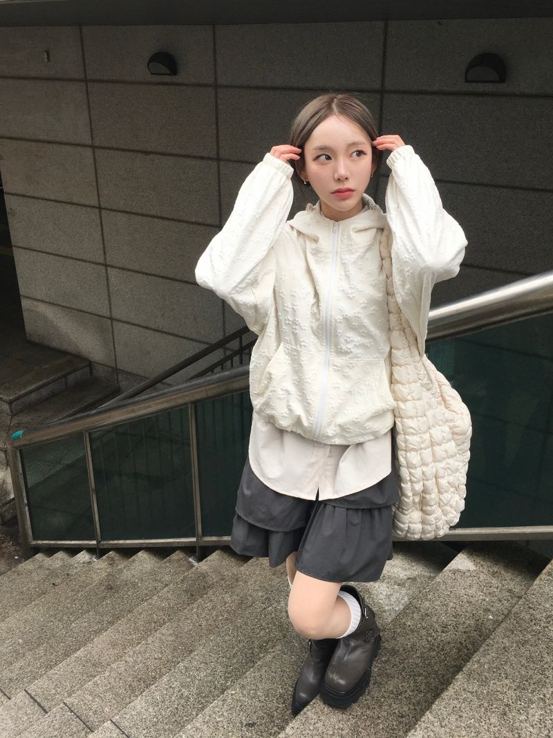 Mute Unbalanced Layered Skirt (3c)
