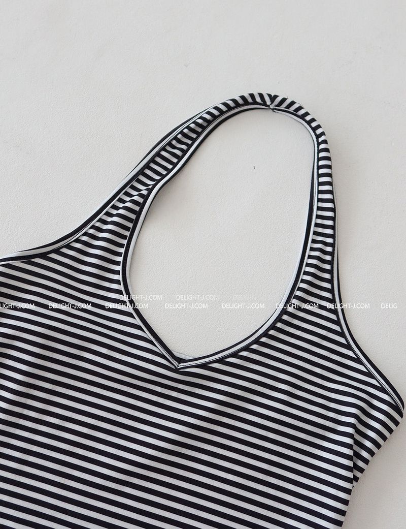 Stripe halterneck & shorts Two-piece set