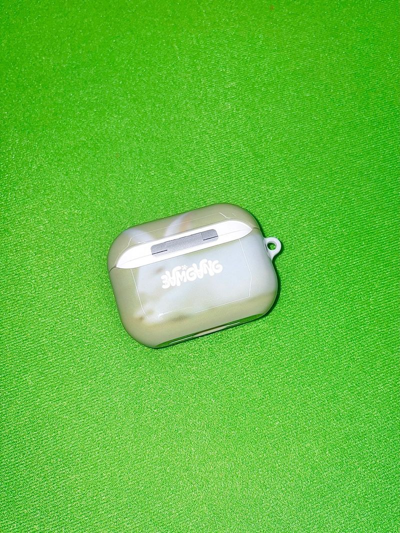 Furry Friends airpods case_Rabbit