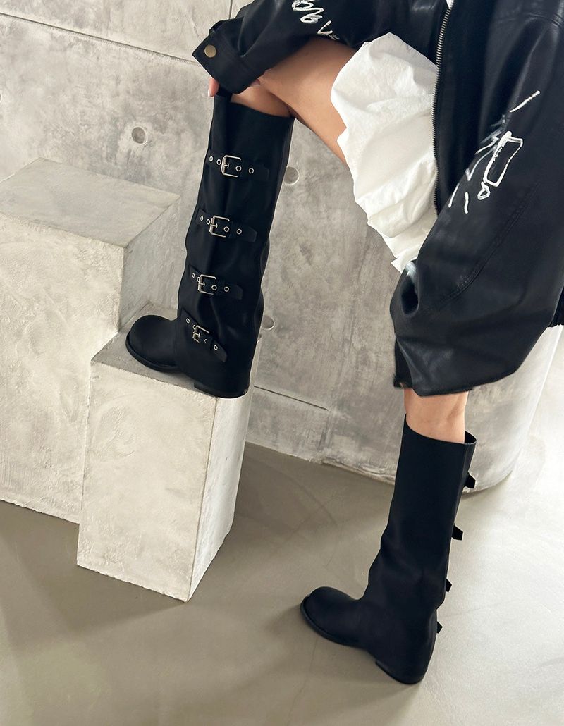 Warmer Buckle Long Boots