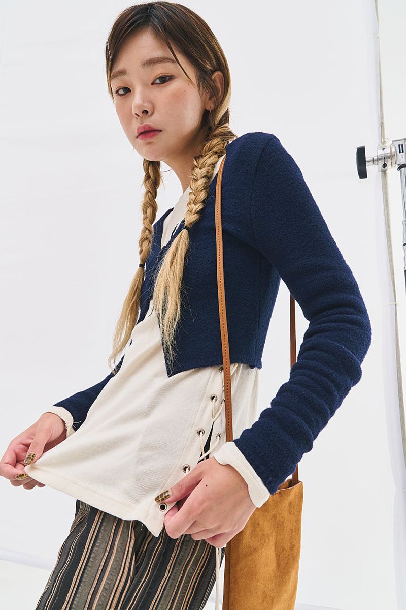Dear eyelet t (2 colors)