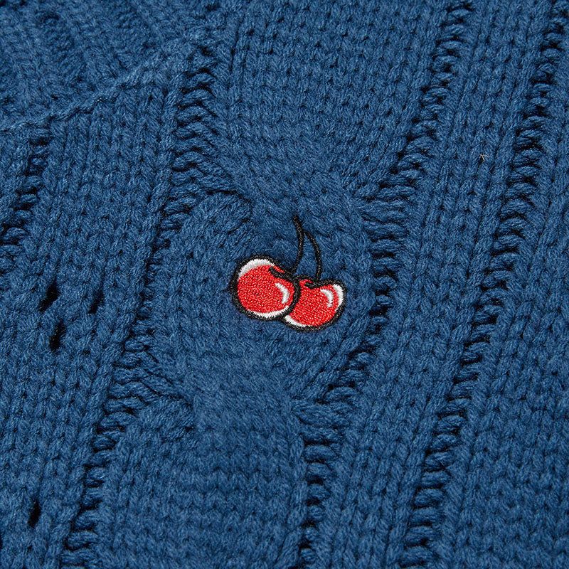 SMALL CHERRY CABLE CROP KNIT VEST [INDIGO BLUE]