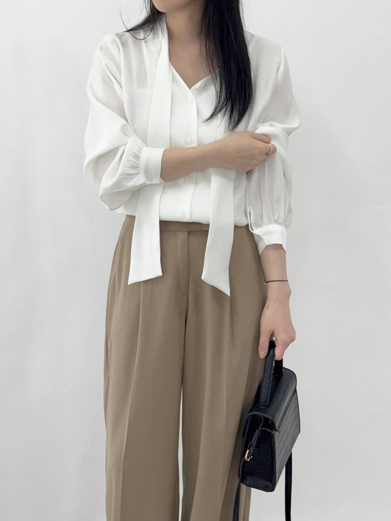 Bleak tie button long-sleeve blouse