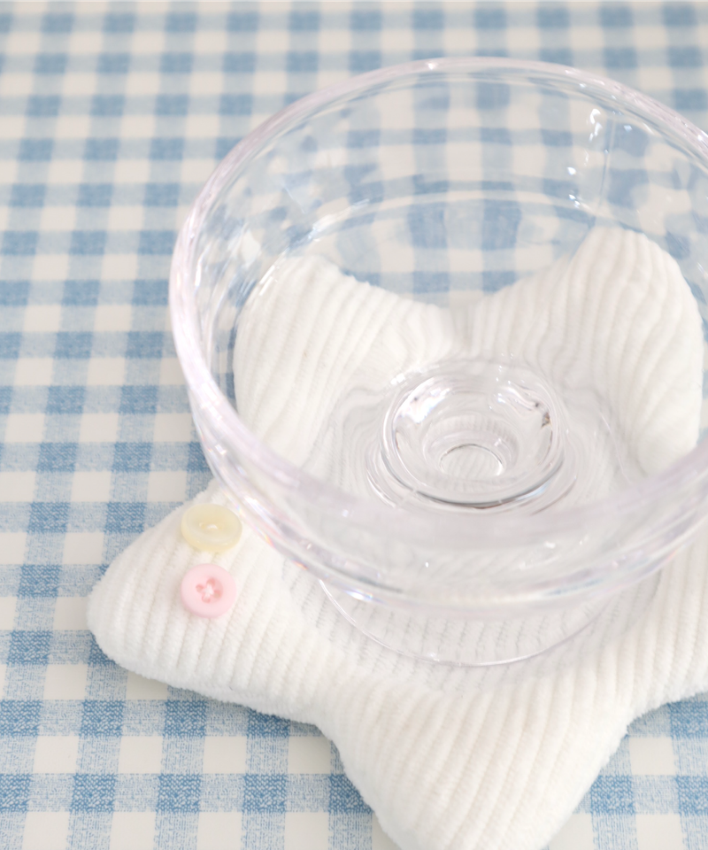 fluffy star plate - button candy