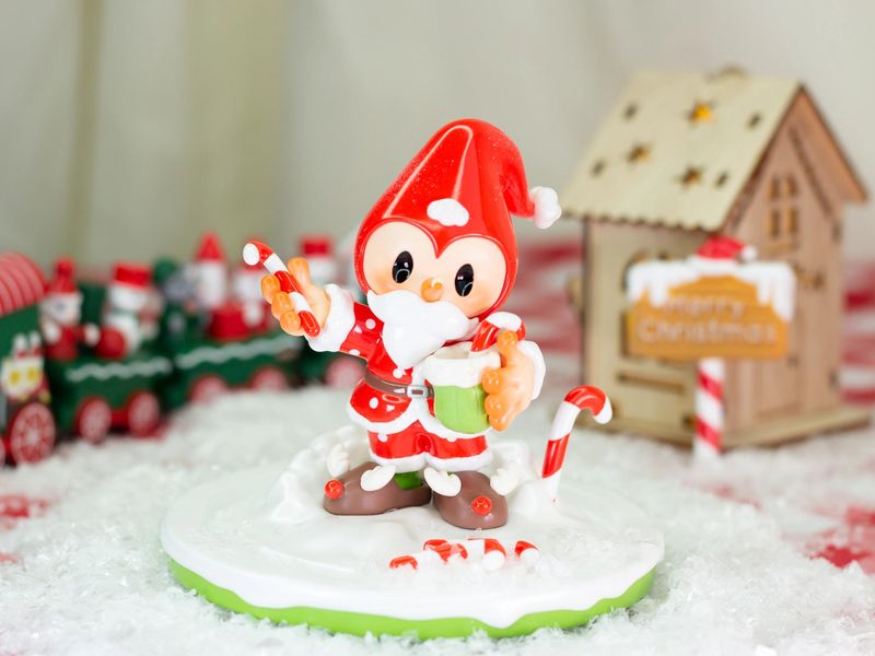 MEEGO-Mini Santa Claus