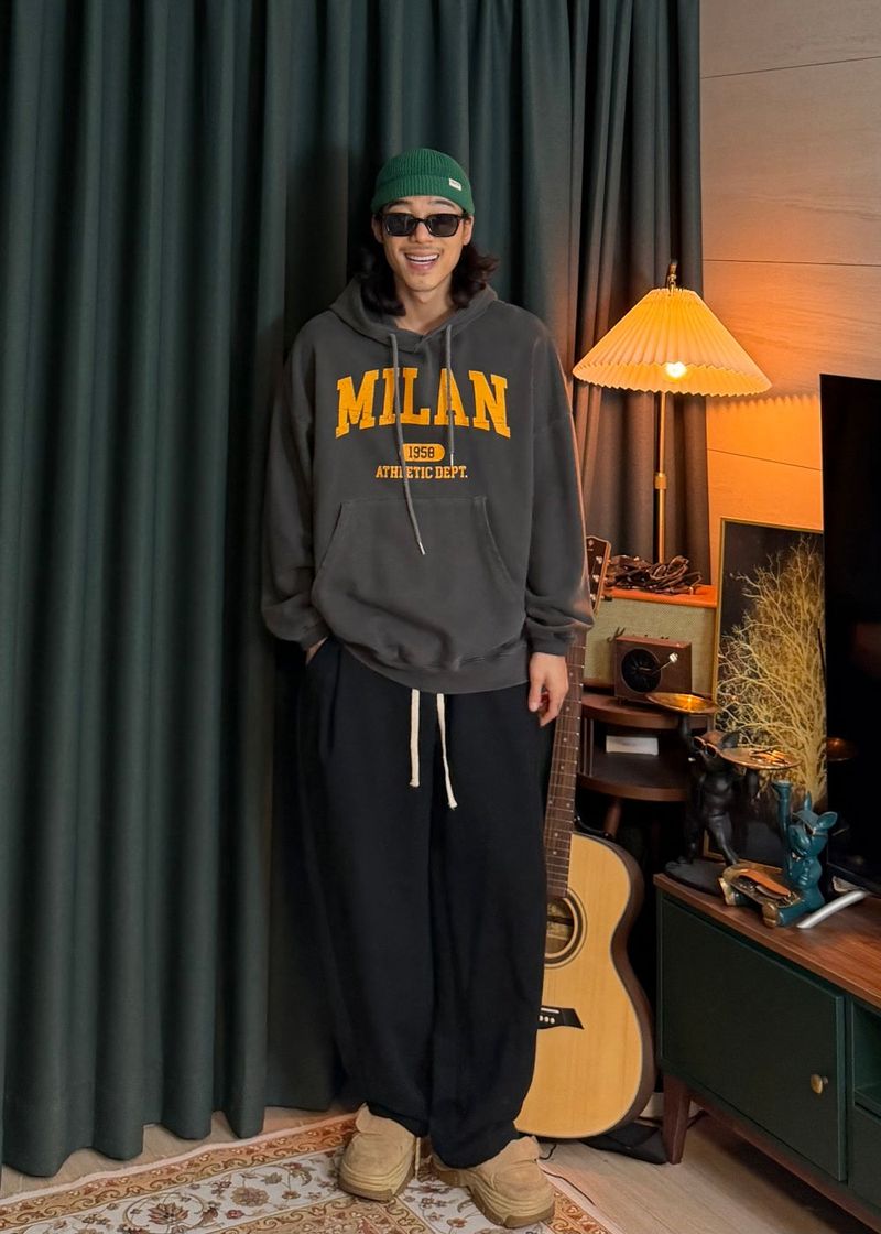 Superior Pin-Tuck Sweatpants