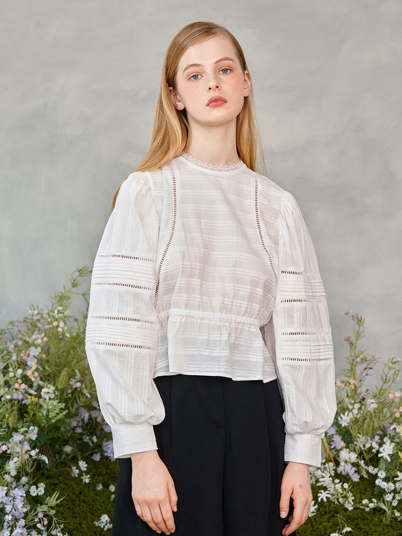 Lace Wrinkle Puff Blouse (2colors)