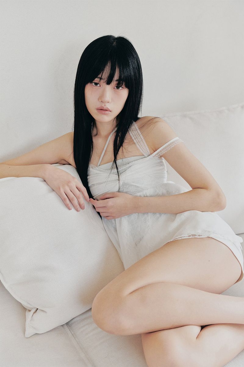 ROSE SHIRRING TOP white