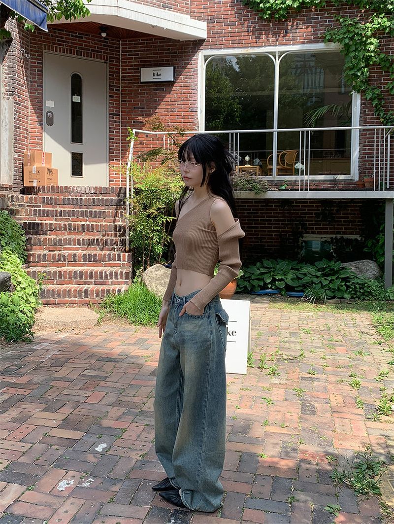 BACK POCKET WIDE JEANS