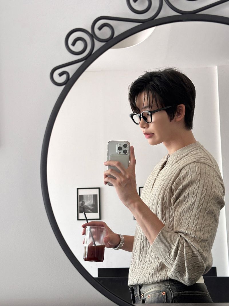 lemenne(ルメンヌ)の「LMN Henley Neck Cable Round Knit (5 colors)(Tops)」