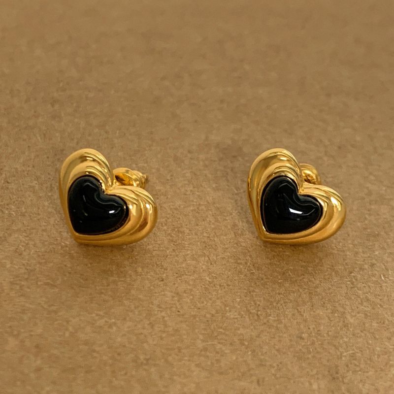kiichaa（キチャ）の「Love Earring（Accessories）」