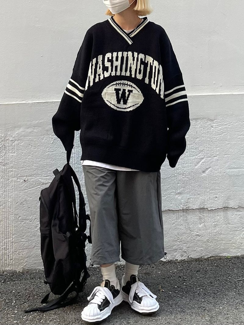 Washington V-neck Knitwear