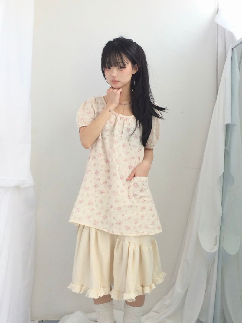 ner.ui.bin（ノエビン）の「ポケットボタンパフブラウス（ワンピース/ドレス）」