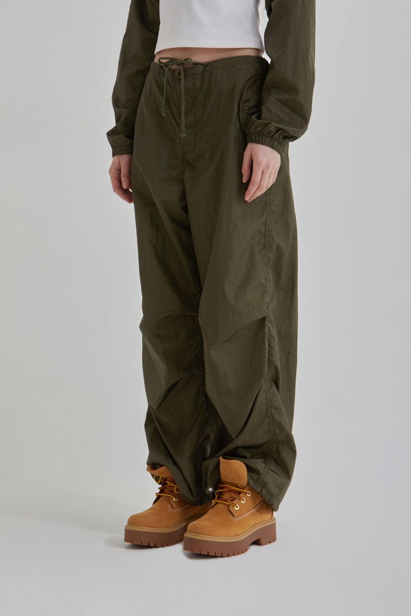 PARACHUTE PANTS