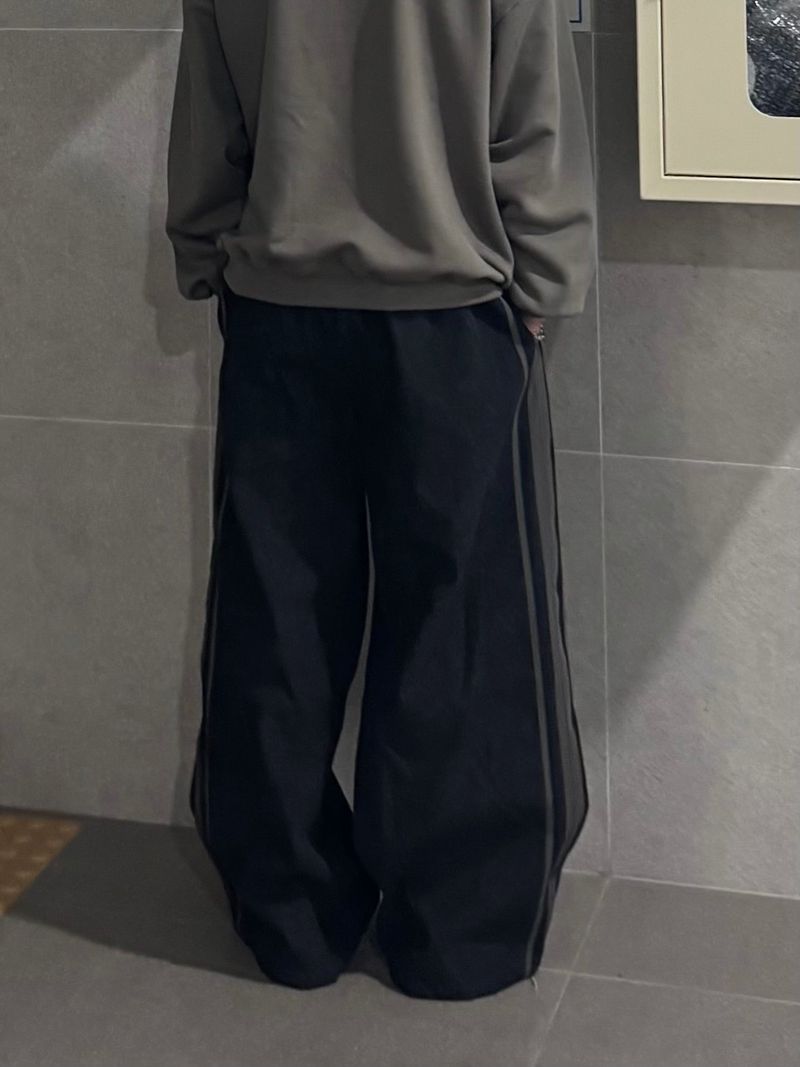 media track denim pants
