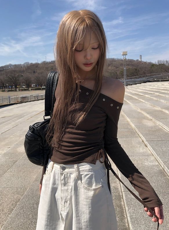 anyonemore（エニーワンモアー）の「Denk Shirring Eyelet Crop Lip Neck T-shirt（Tops）」