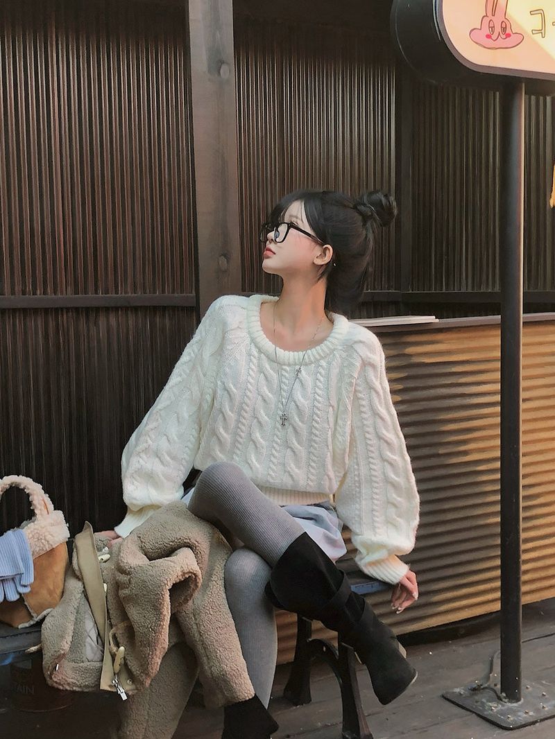 BEIDELLI（ベイデリー）の「[BELLIDE MADE] フレキシブルケーブルラウンドニット（トップス）」