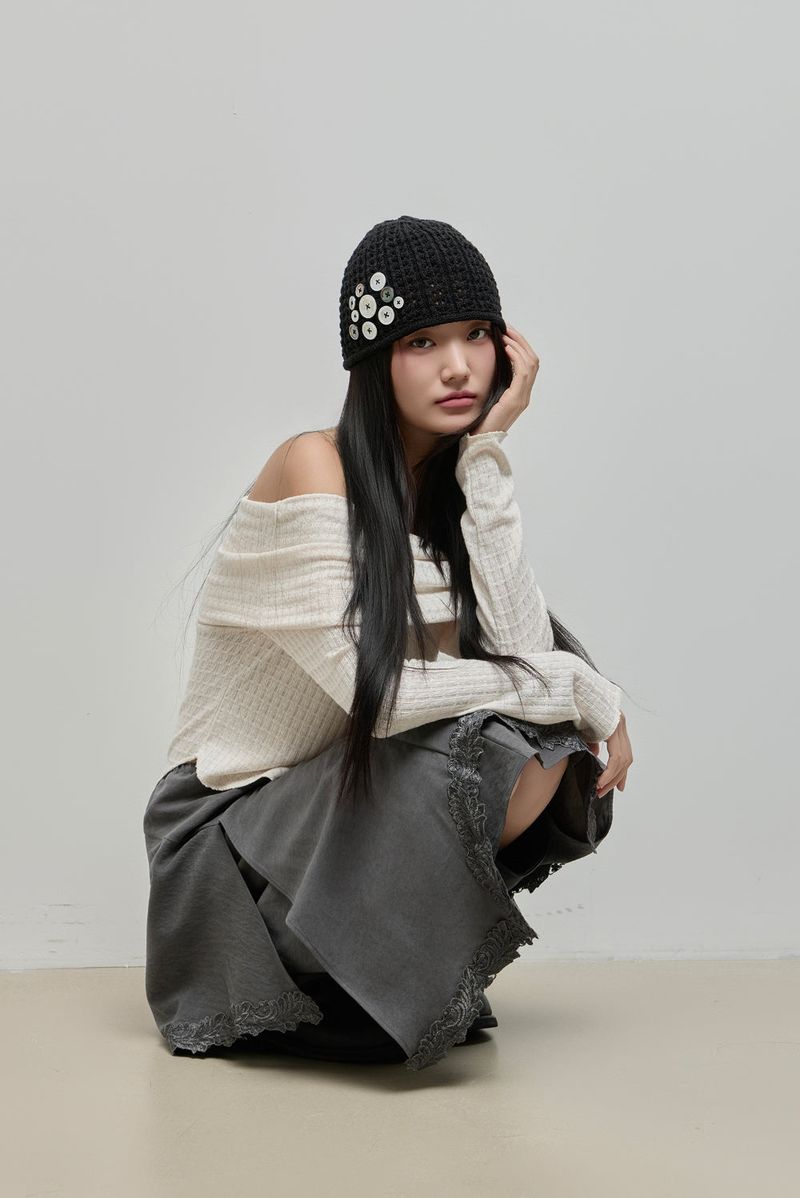 Button Knit Beanie_Black