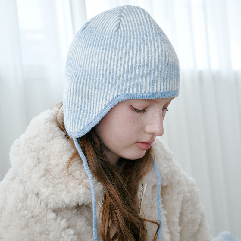 Moire Wave Earflap Beanie (Sky Blue)