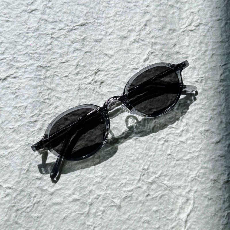 Vintage Narrow Oval Sunglasses