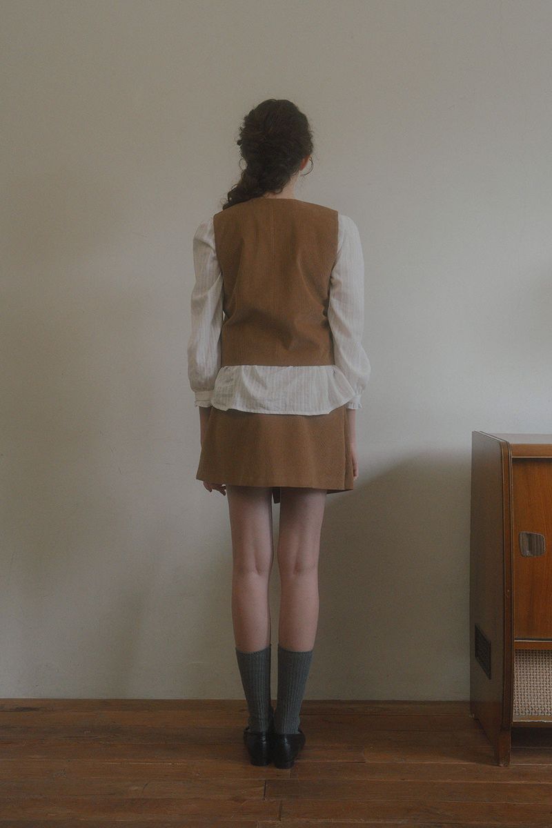 Early corduroy vest_camel