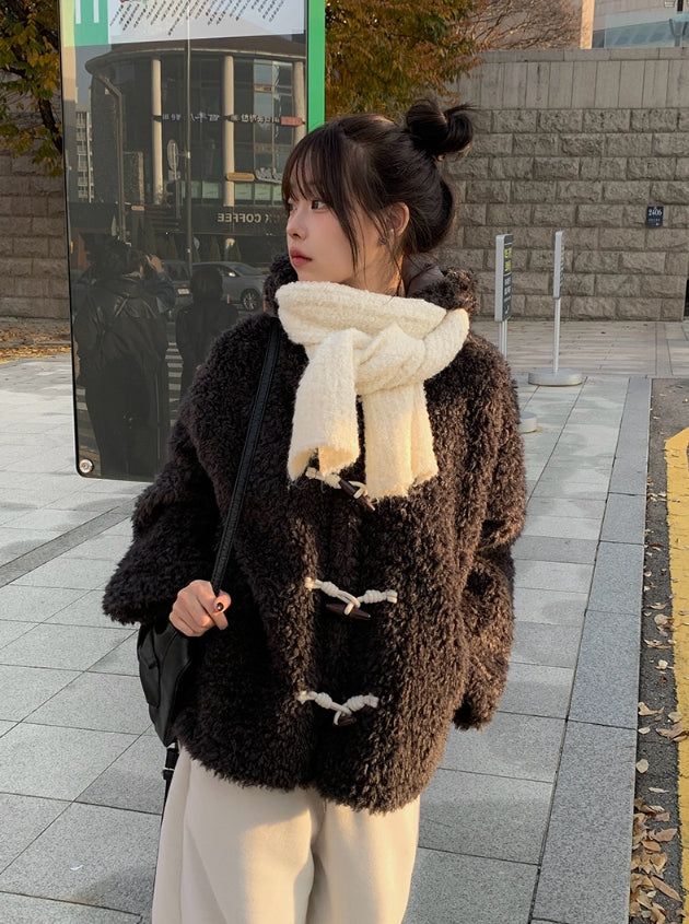 anyonemore（エニーワンモアー）の「Rend Boucle Thick Winter Muffler（Fashion Accessories）」