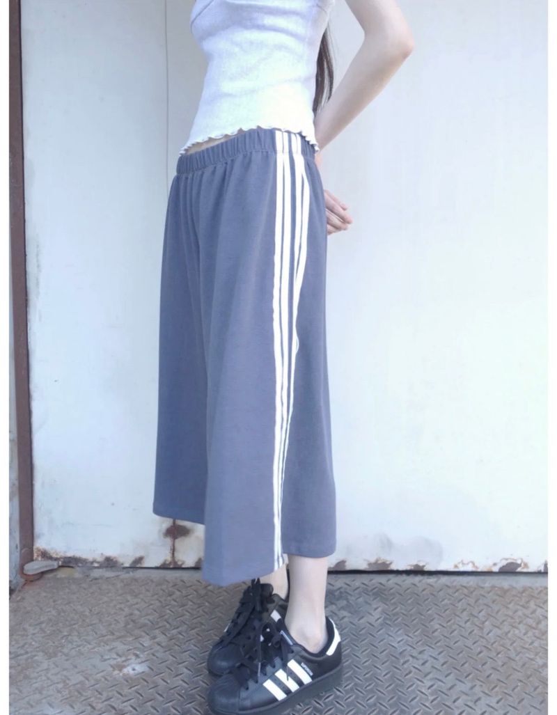 tape line pants