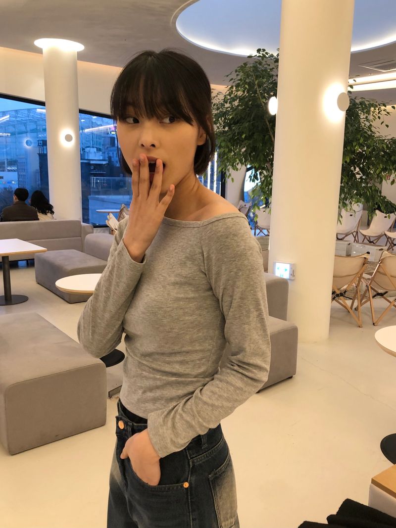 Funny diagonal slim off-shoulder T