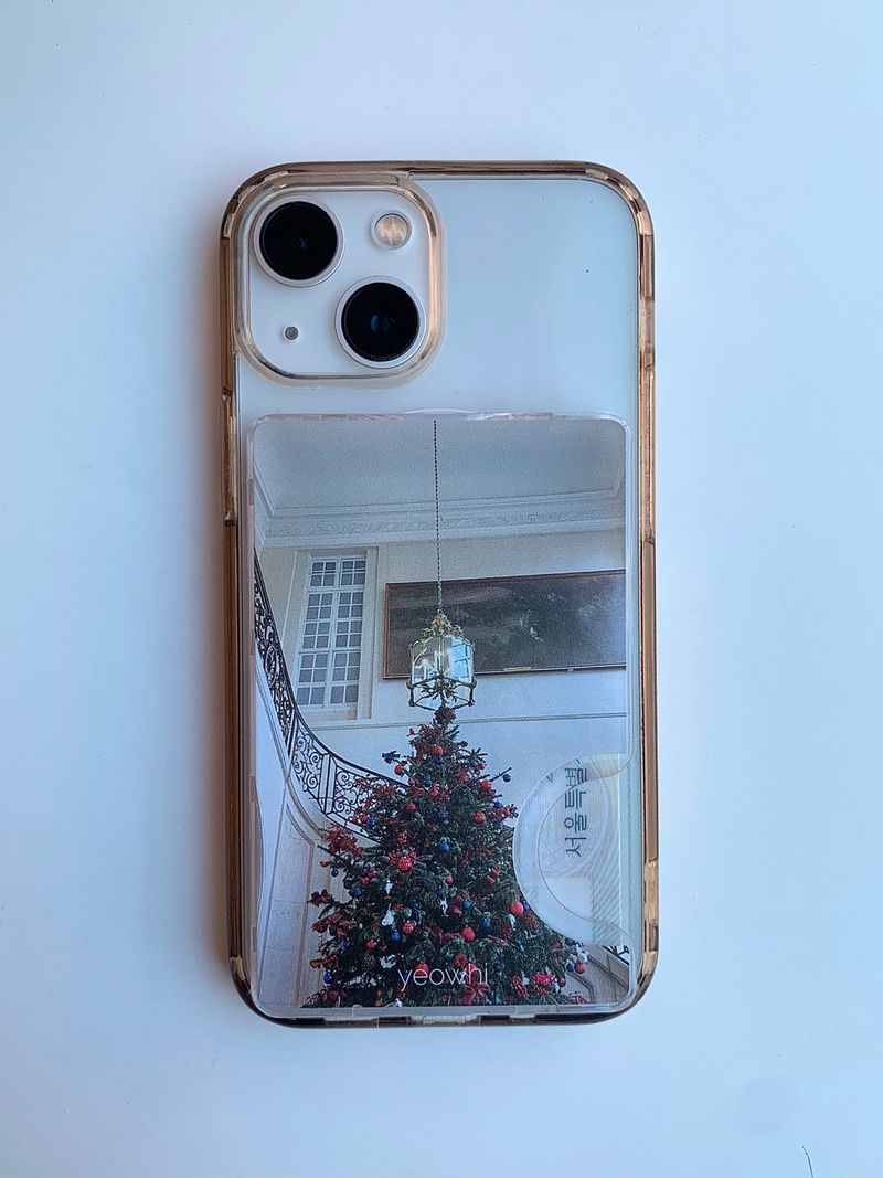yeowhi（ヨウィ）の「[Magsafe] クリスマスツリーカード収納ケース（スマホグッズ/小物）」