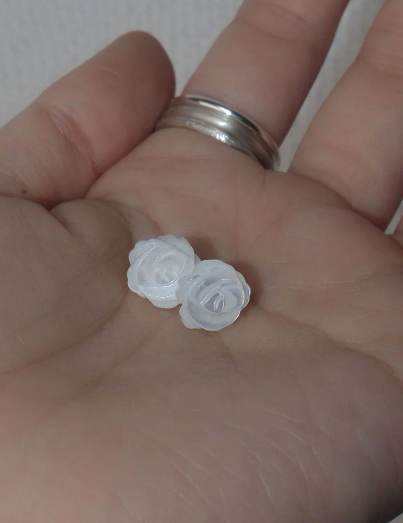 [MADE] rose petal trace earring (1 pair)