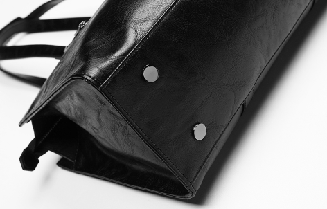 [mnem] leather shoulder bag