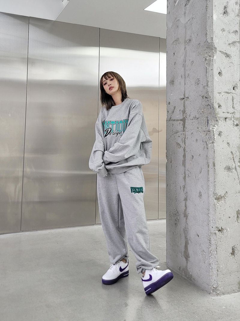 VENTIQUE(ベンティーク)の「VENTIQUE Design Embroidery MTM(Tops)」