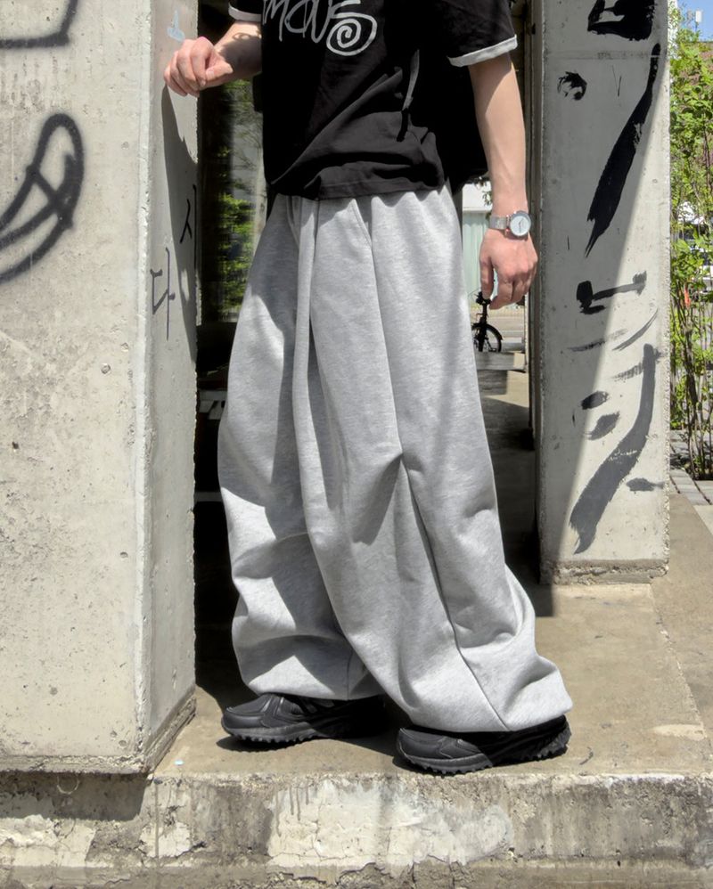 Roven Pintuck Curved Sweat Pants
