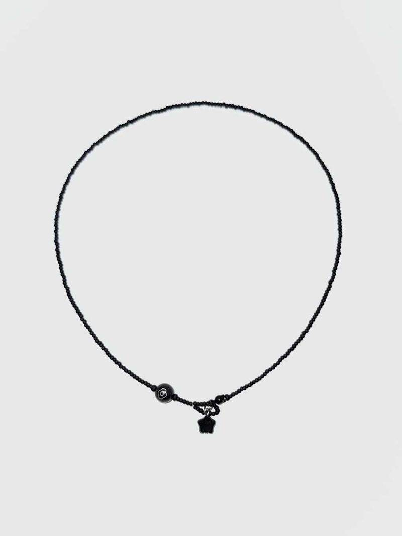 sanli（サンリー）の「Ebony cloud & star necklace（Accessories）」
