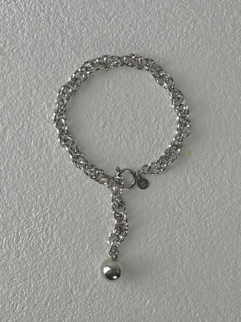 BUZZERBE(ブザービー)の「twist chain ball bracelet(Accessories)」