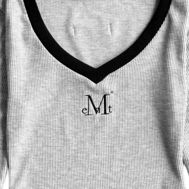 BINDING TRACK LINE V-NECK T (3color)