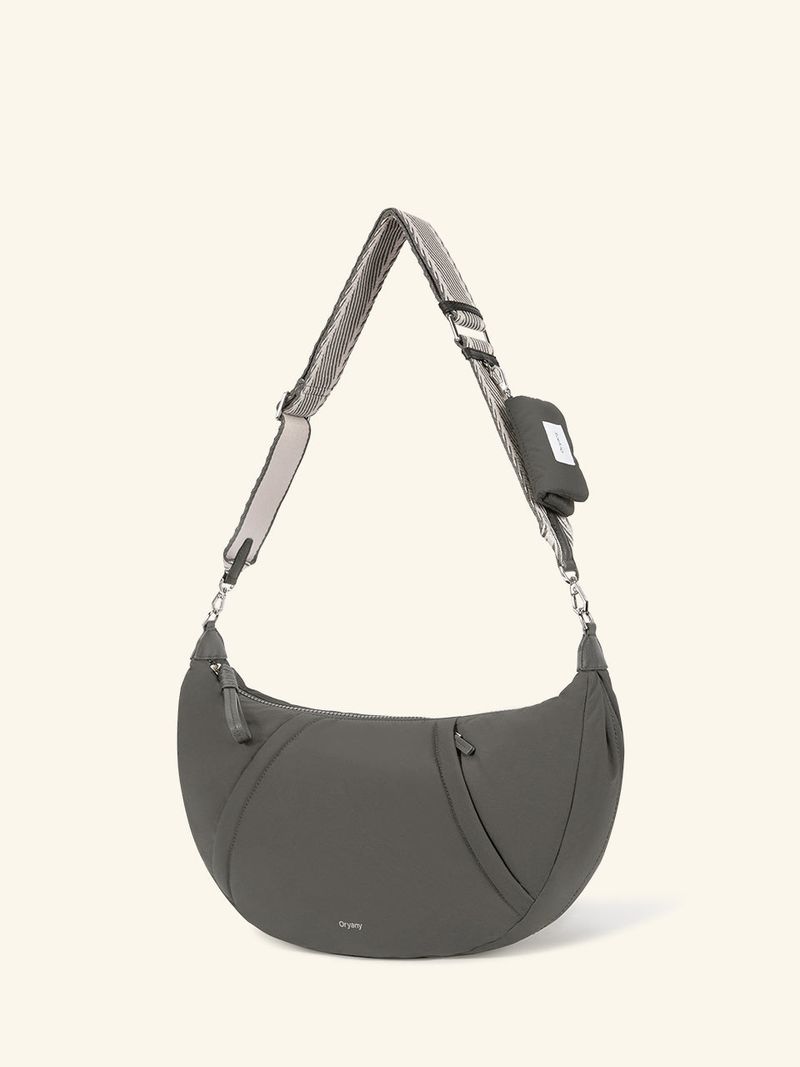 Banana Crossbody L