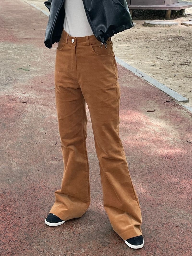 Suede slim bootcut pants