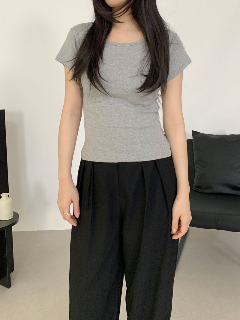 Luel Round Neck Short Sleeve T-shirt