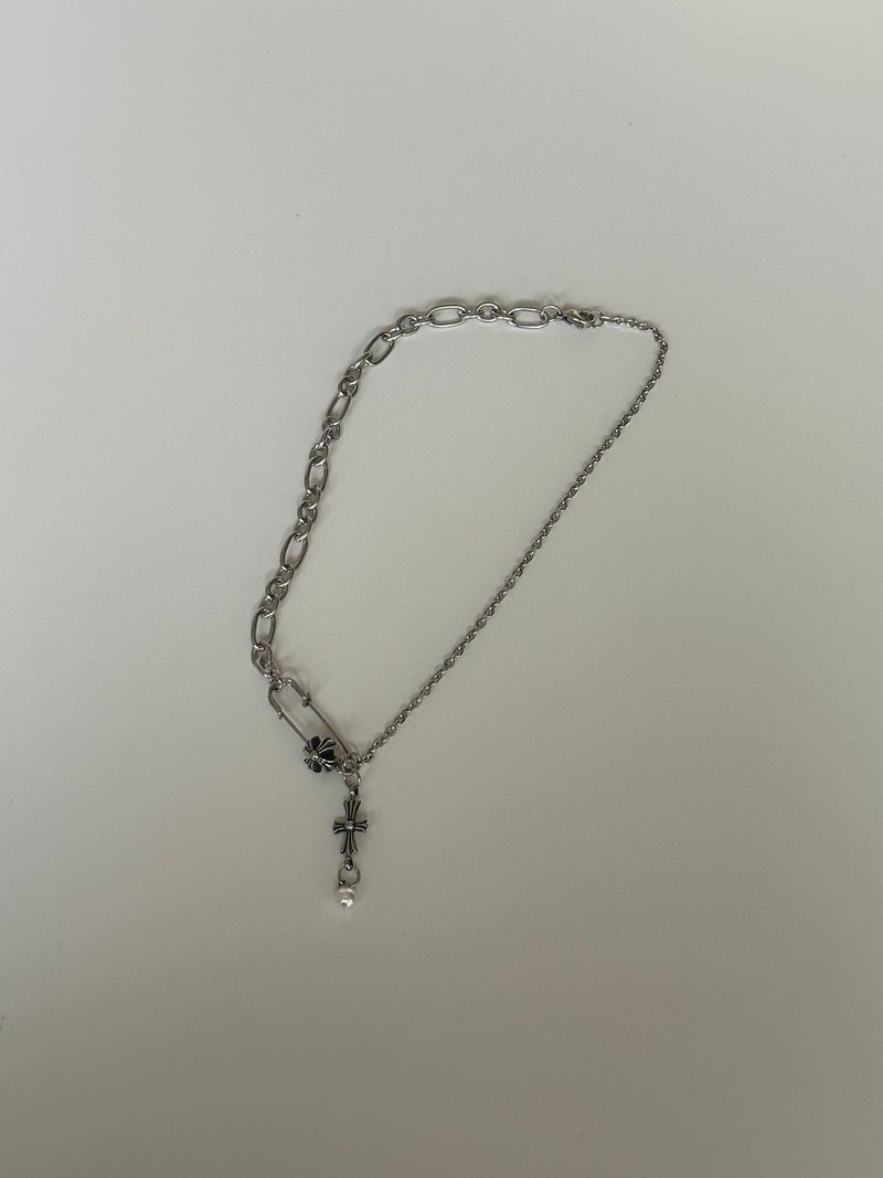 pearl drop necklace(cross)