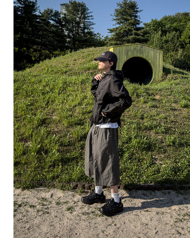 Aeric Diagonal Lightweight Windbreaker