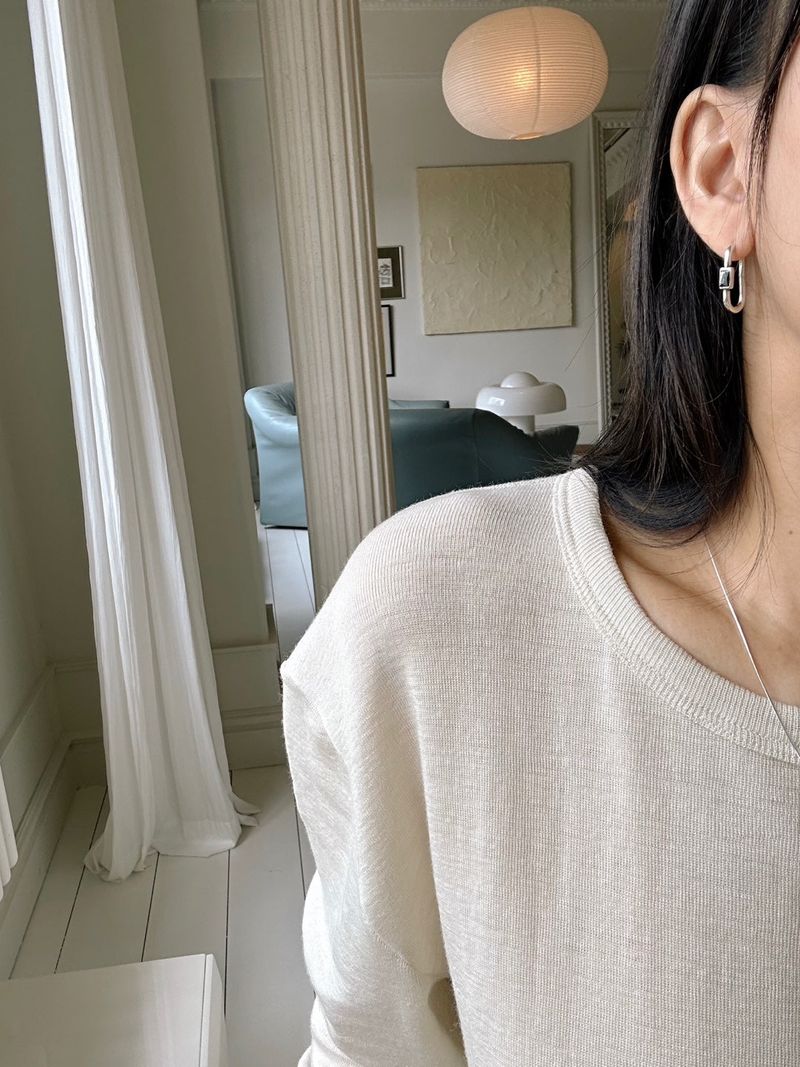 プリズムピアス