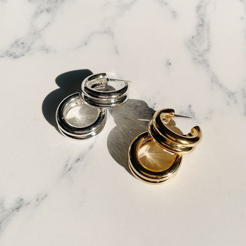 Isabelle Hoop Earrings