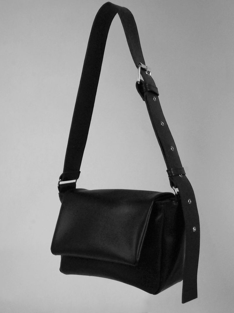 punch rectangle small black