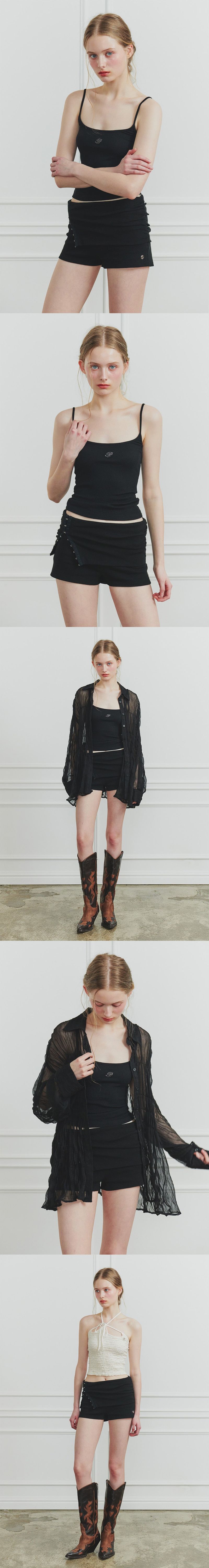 RUBY HOOK SHORTS black